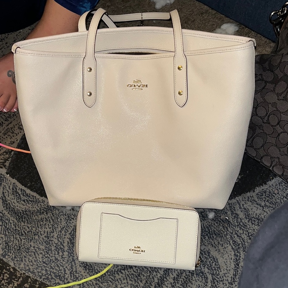 Coach cream color matching purse & wallet set